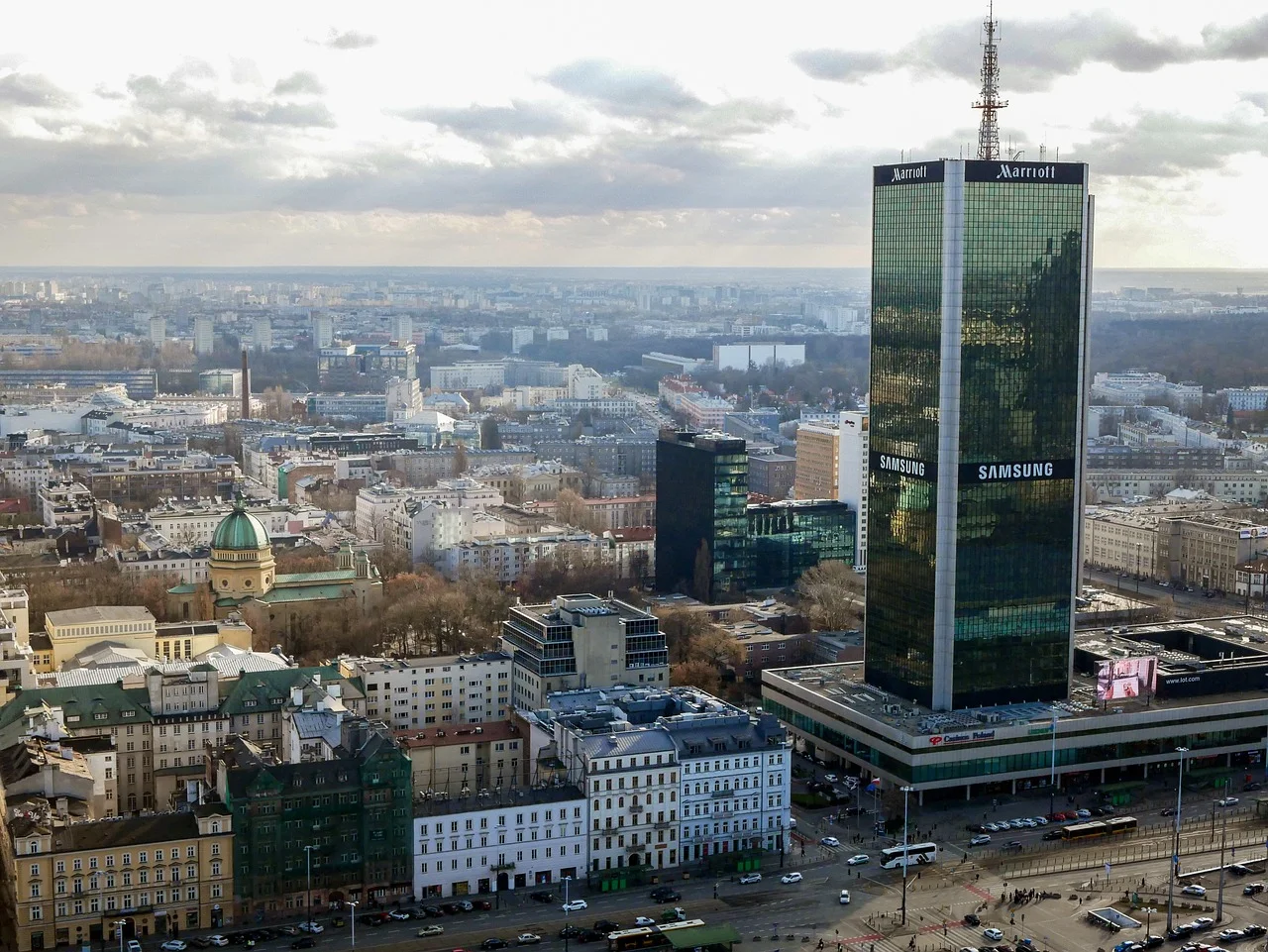 Hotel na wieczór panieński w Warszawie z luksusem i atrakcjami